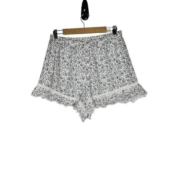 NWT American Eagle Women Shorts Large Floral Print Eyelet Ruffle Hem Linen Blend - Picture 2 of 12